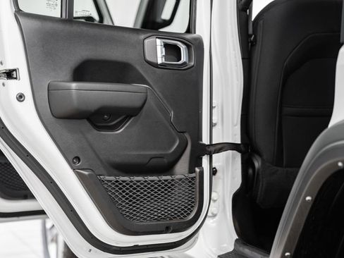 Certified 2022 Jeep Wrangler Unlimited Sport image 39