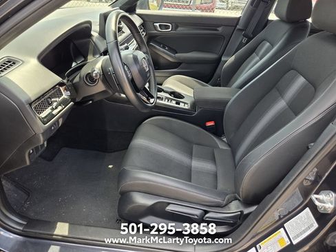 Used 2025 Honda Civic Sport image 5