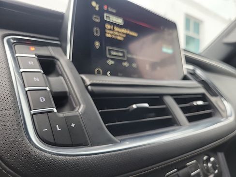 Used 2023 GMC Yukon SLT image 21