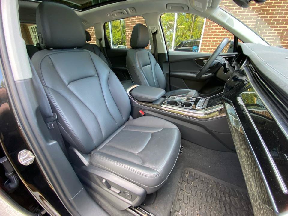 Used 2024 Audi Q7 3.0T Premium Plus AWD/4WD image 28