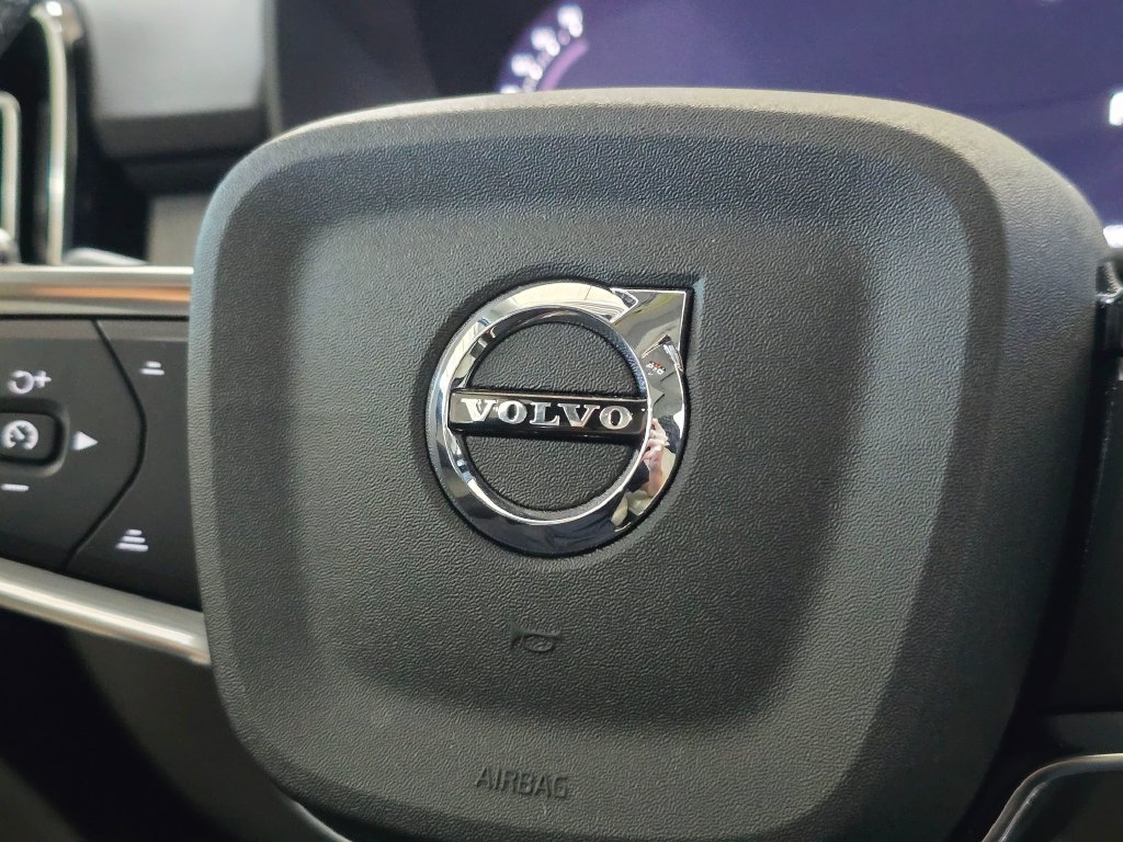 Used 2023 Volvo XC40 B5 Ultimate w/ Protection Package Premier AWD/4WD image 20
