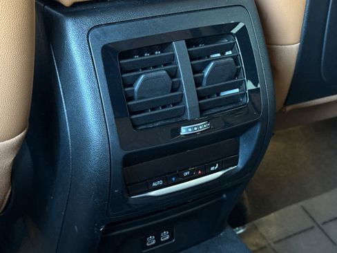 Used 2024 BMW X4 xDrive30i w/ Premium Package image 14