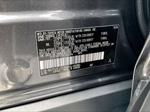 Used 2024 Toyota RAV4 XLE AWD/4WD image 36