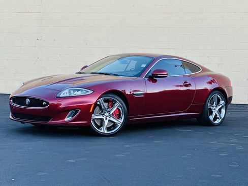 Used 2013 Jaguar XKR R RWD image 3