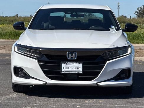 Used 2022 Honda Accord Sport image 6