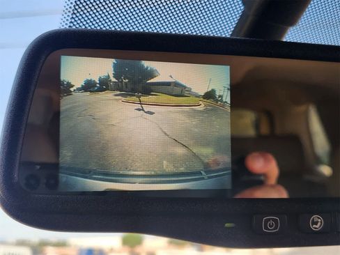 Used 2014 GMC Yukon SLT w/ Texas Edition image 18