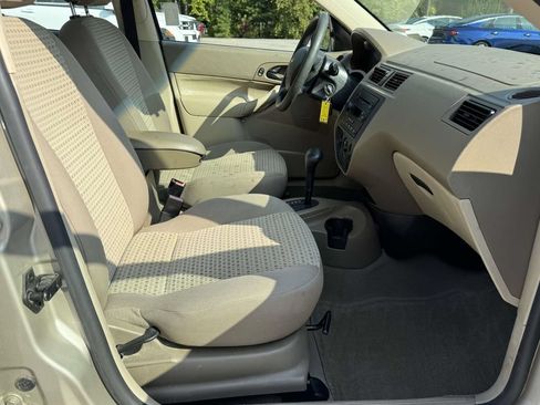Used 2007 Ford Focus S FWD image 14