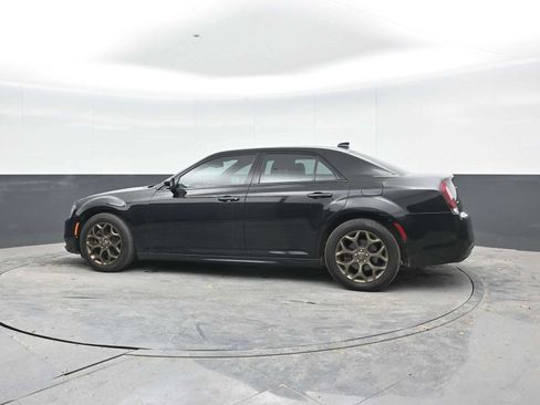 Used 2017 Chrysler 300 S w/ 300S Premium Group 2 w/2_L AWD/4WD image 3