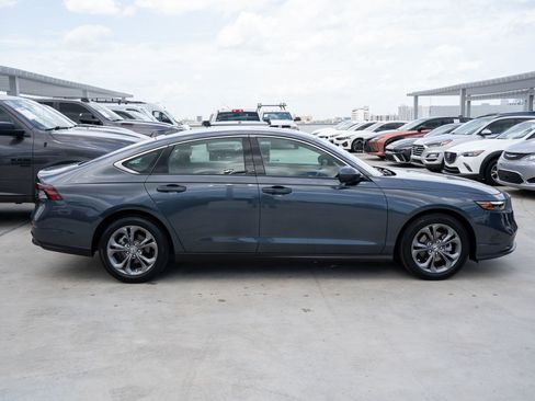 Used 2024 Honda Accord EX image 4