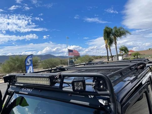 Used 2017 Jeep Wrangler Unlimited Rubicon image 46