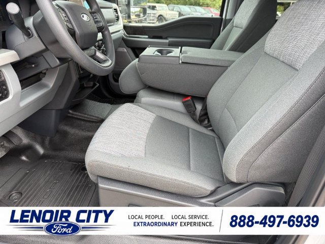 New 2026 Ford F350 4x4 Crew Cab Super Duty image 9