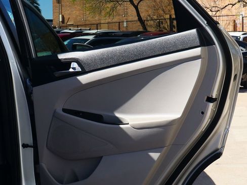 Used 2020 Hyundai Tucson SE image 26