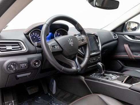 Used 2018 Maserati Ghibli S Q4 image 23