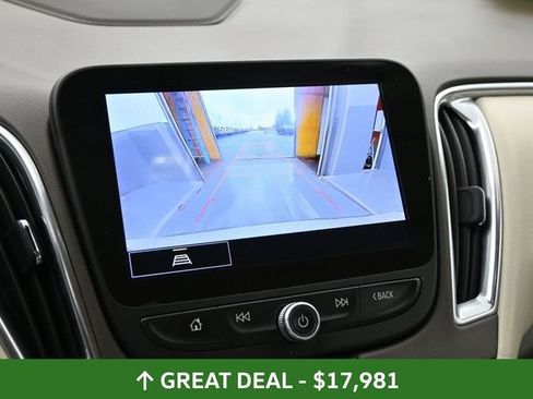 Used 2024 Chevrolet Malibu LT image 32