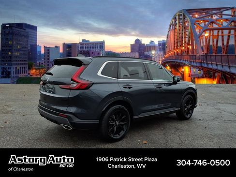 Used 2023 Honda CR-V Sport image 3