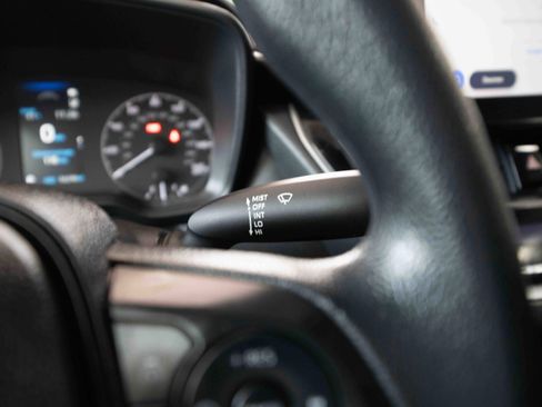 Used 2024 Toyota Corolla LE image 14