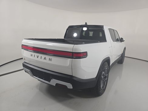 Used 2024 Rivian R1T Adventure AWD/4WD image 5