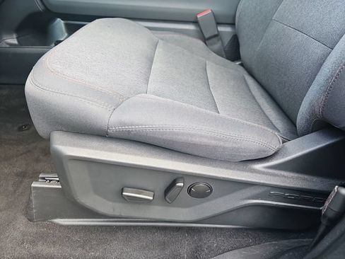 Used 2025 Ford Expedition Max Active AWD/4WD image 21