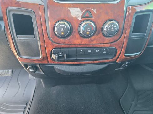 Used 2018 RAM 3500 Tradesman w/ Chrome Appearance Group RWD image 14