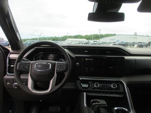 New 2026 GMC Sierra 1500 Denali AWD/4WD image 16