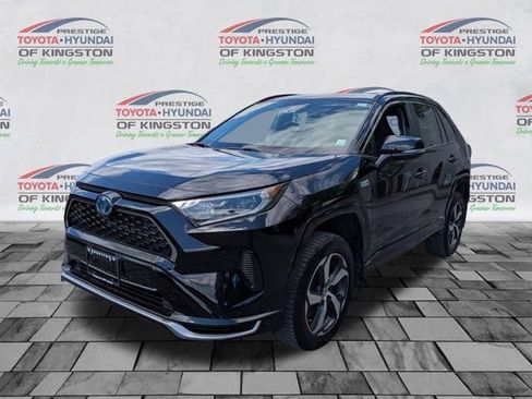 Certified 2021 Toyota RAV4 SE w/ Weather & Moonroof Package AWD/4WD image 8