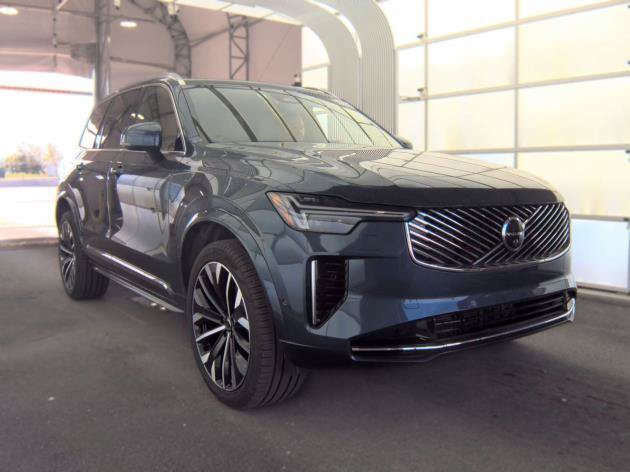 Used 2026 Volvo XC90 B6 Plus AWD/4WD image 2