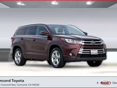 Used 2018 Toyota Highlander Limited w/ Carpet Mat Package (TMS) image 1
