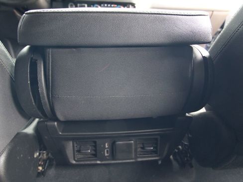 Used 2023 Chevrolet Silverado 1500 LT image 33