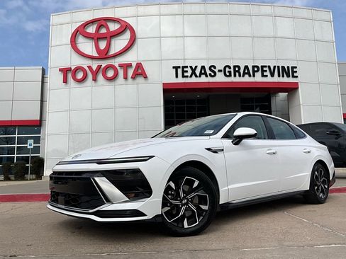 Used 2025 Hyundai Sonata SEL image 2