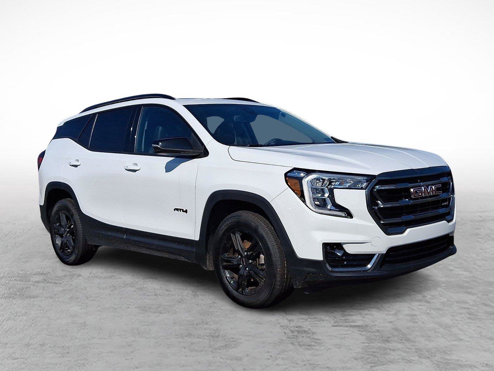 Used 2022 GMC Terrain AT4 AWD/4WD image 1