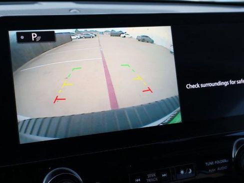 Certified 2021 Nissan Armada SV image 20