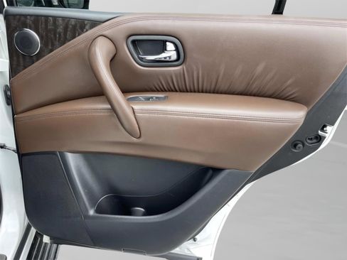 Used 2022 Nissan Armada Platinum w/ Captain's Chairs Package image 18