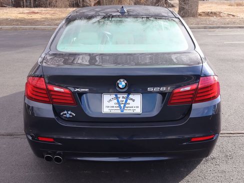 Used 2015 BMW 528i xDrive Sedan image 6