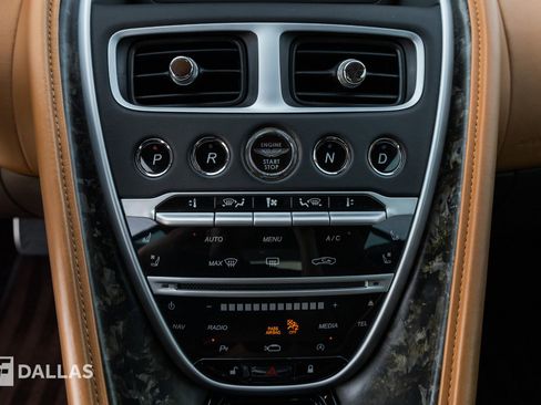 Used 2017 Aston Martin DB11 V12 image 25