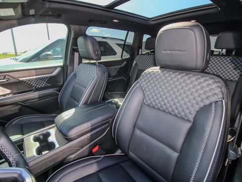 Used 2025 GMC Acadia Denali w/ Super Cruise Package AWD/4WD image 16