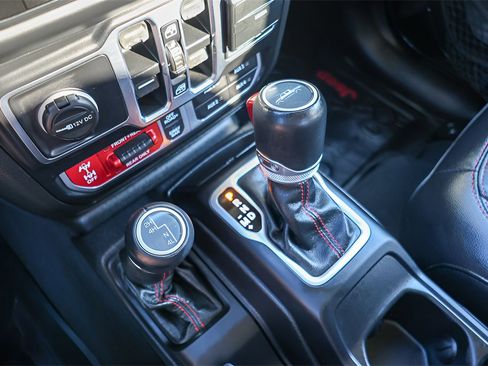 Used 2020 Jeep Gladiator Rubicon image 24