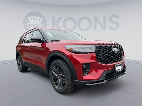 New 2026 Ford Explorer ST-Line w/ ST-Line Street Pack AWD/4WD image 10
