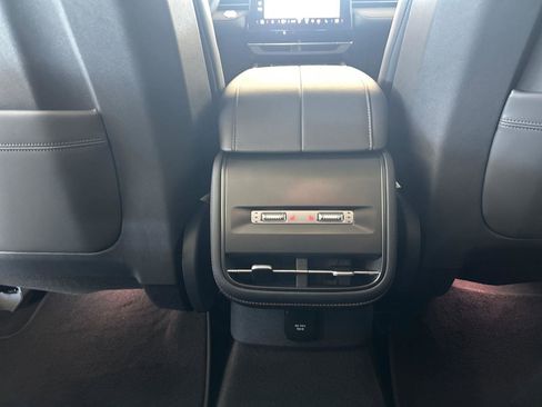 New 2026 Lincoln Nautilus Reserve AWD/4WD image 16