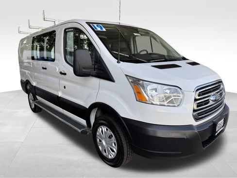 Used 2019 Ford Transit 250 130 Low Roof w/ Exterior Upgrade Package RWD image 3