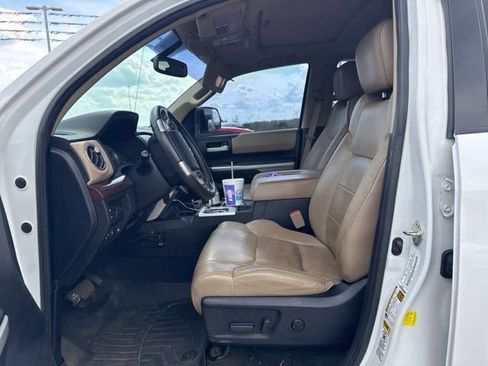 Used 2014 Toyota Tundra Limited w/ Limited Premium Package image 7