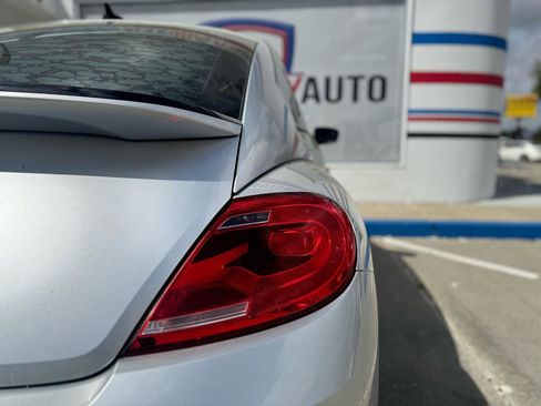 Used 2016 Volkswagen Beetle 1.8T SE image 17