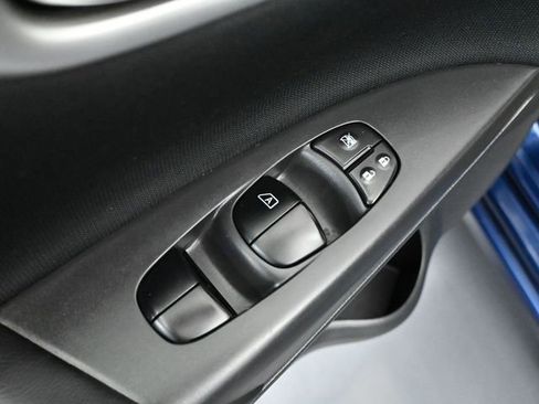 Used 2018 Nissan Sentra SV image 18