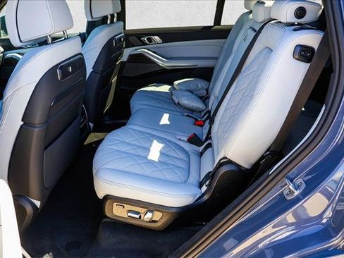 New 2026 BMW X7 xDrive40i image 19