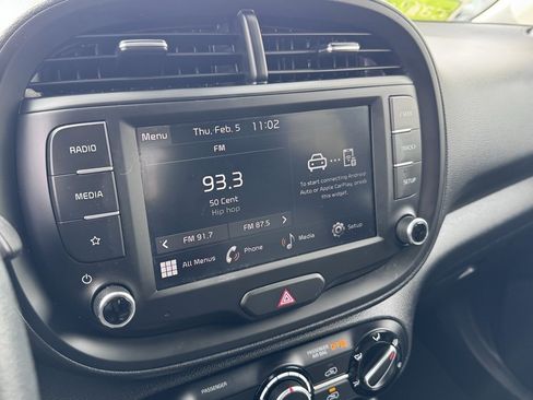 Used 2025 Kia Soul LX image 23