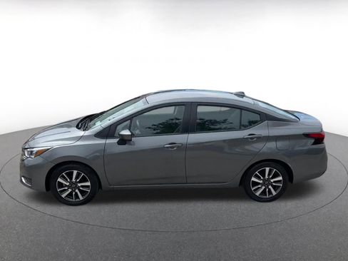 Used 2025 Nissan Versa SV FWD image 9