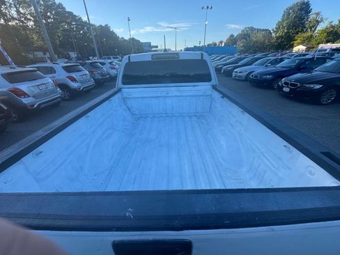 Used 2018 Chevrolet Colorado W/T image 12