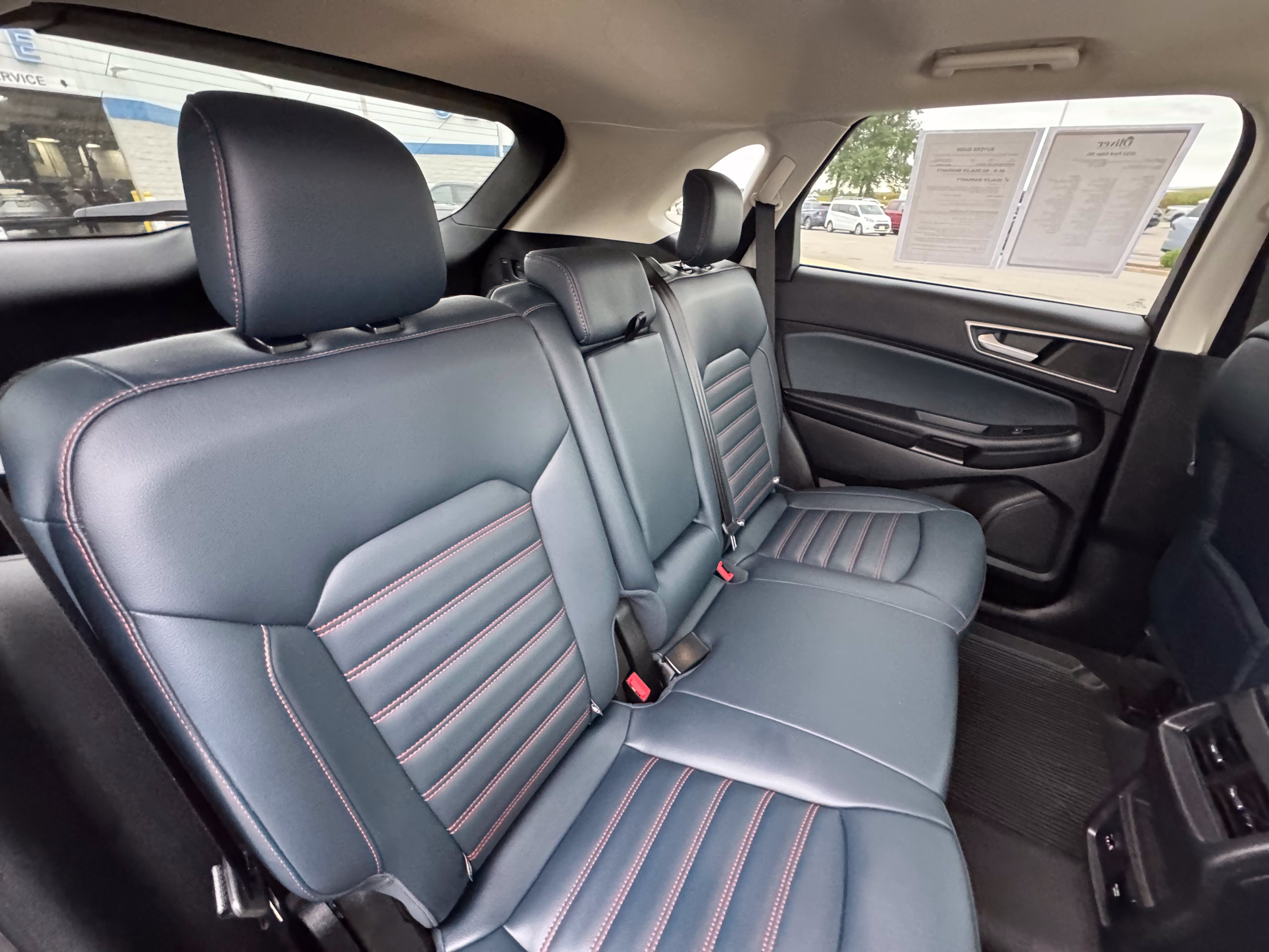 Certified 2022 Ford Edge SEL w/ Sport Appearance Package AWD/4WD image 18