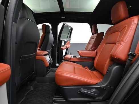 Used 2025 Lincoln Aviator Reserve w/ Equipment Group 201A image 45