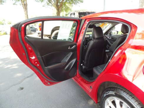 Used 2016 MAZDA MAZDA3 i Grand Touring FWD image 33