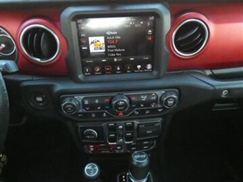 Used 2019 Jeep Wrangler Unlimited Rubicon image 35